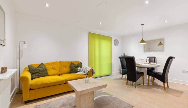 The Ford - One Bed Apt