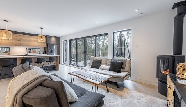 The Forest Hideaway | Sauna | Spa | Single Storey