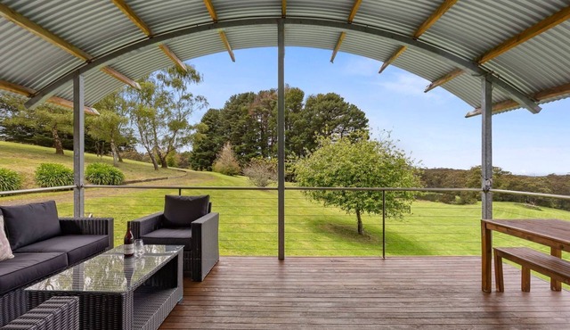 The Forest House - A secluded off grid Otway retreat surrounded by native bushland