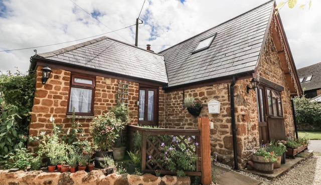 THE FORGE AT SMITHY COTTAGE, romantic in Chipping Norton