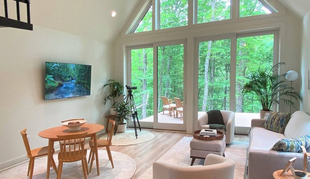 The Foxtrot Mokki - Creekside cottage 2hrs from DC