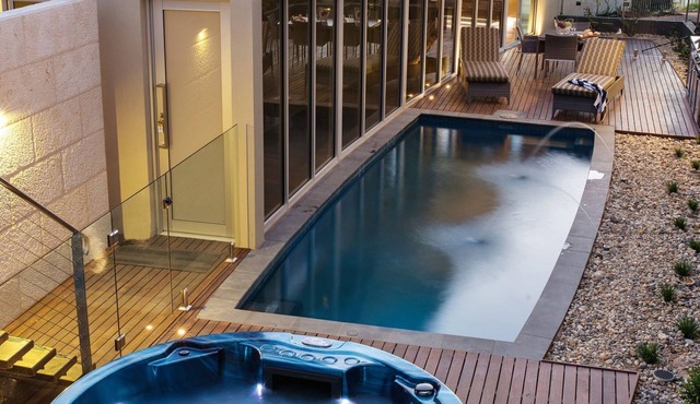 The Frames 'Montage' Luxury Retreat