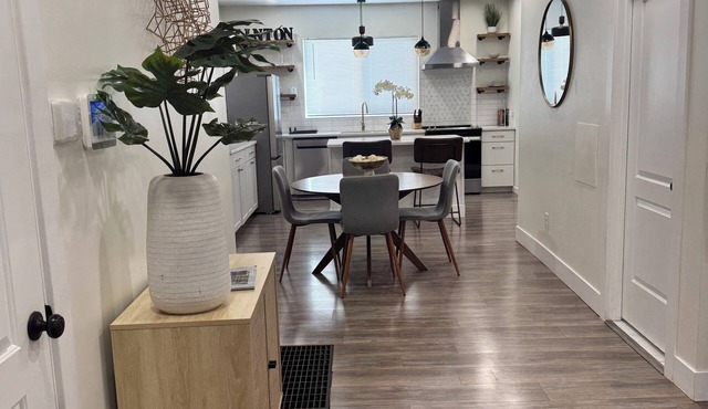 The Franklinton Get Away | 3-Bdr Home Mins From Downtown Columbus