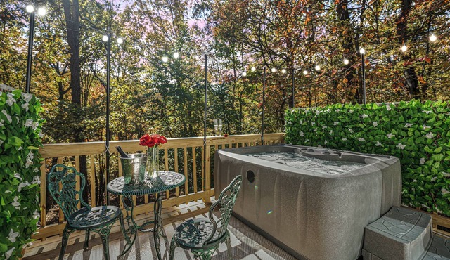 The French Country Retreat . Hot Tub, Vineyards, Skyline