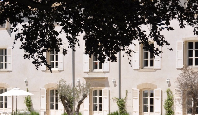 The Fruitier, 6p., charming & elegant holiday home, at the gates of Provence
