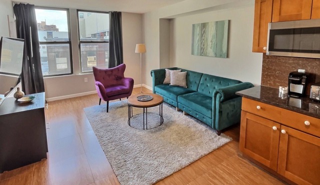 The Funky 2bd Apartment next to the convention center and reading terminal.