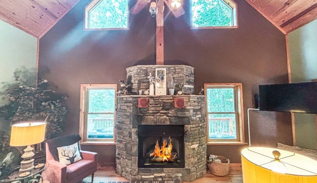 The G.O.A.T. Getaway Near Lake Ouachita and Crystals