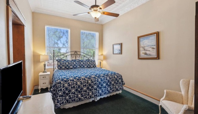 The Galveston Room at The Eastland Historic Hotel