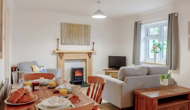 The Game Cottage at Blaen Cedi Farm - New for July 2019