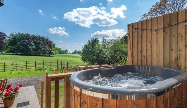 The Game Store - One Bedroom House, Sleeps 2