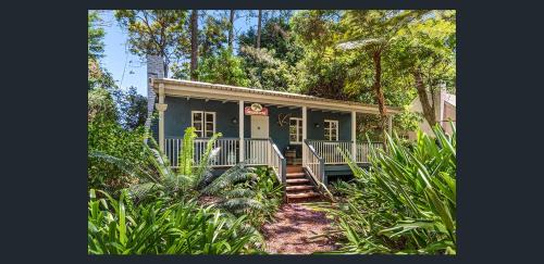 The Gamekeepers Spa Cottage in Tamborine Mountain