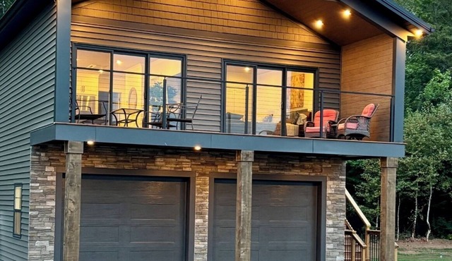 The Garagemahal on Glengyle! Private/Cozy apartment suite 10 mins from Ch'town.