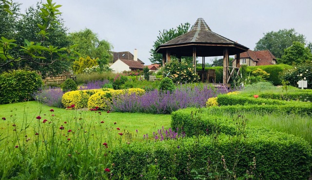 The Garden Annex- Perfect holiday home for family in Wotton-under-Edge