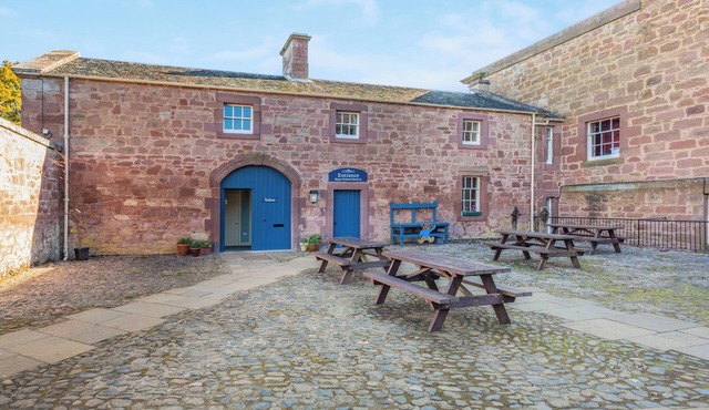 The Garden Apartment - UK48320