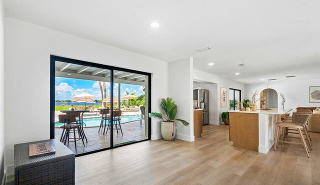 The Garden of Eden | Beautiful Villa w/Pool & Game Room