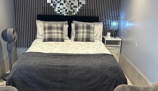 The Garden Studio, Private, Modern, Cozy, Quiet Area near Luton Airport