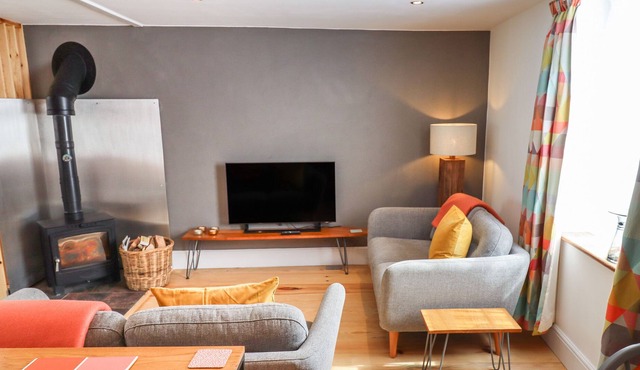 THE GARRET, romantic, character holiday cottage in Chulmleigh