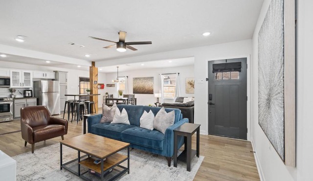 The Gated Modern Home Near NRG and Medical Center