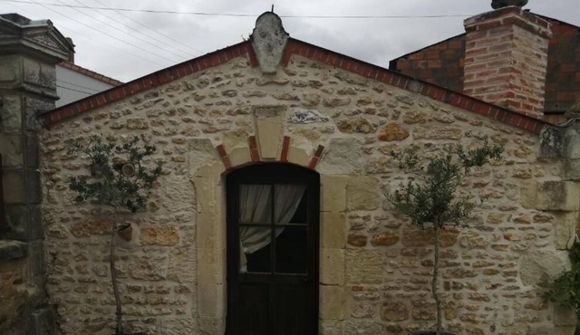 The Gatekeepers Cottage single room studio appartment, kitchen, bathroom