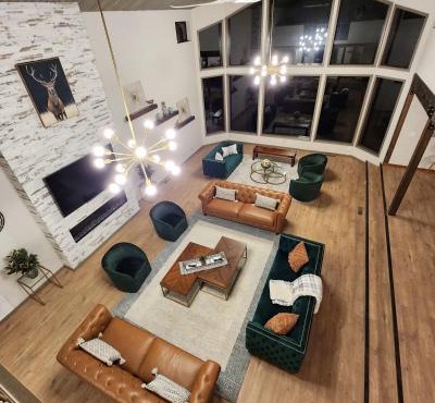 The Gathering Place! Sleeps 24, Lakeview, Game room