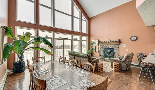 ‘The Gathering Place’: Rushville Home w/Hot Tub