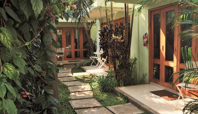 The Gecho Inn Town
