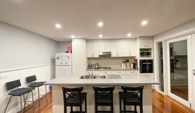 THE GELLI HOUSE-A RESTORED OLD FARM HOUSE