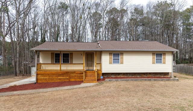 The Gem Of Jonesboro. Quiet Neighborhood, close to major Interstate & retailers.