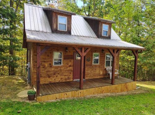 The Genoa - An Amish Built Deluxe Cabin