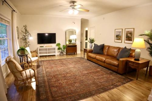 The Gentry Hideaway, A Private Mayberry Retreat