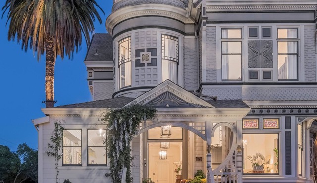 The George Luxury Boutique Inn