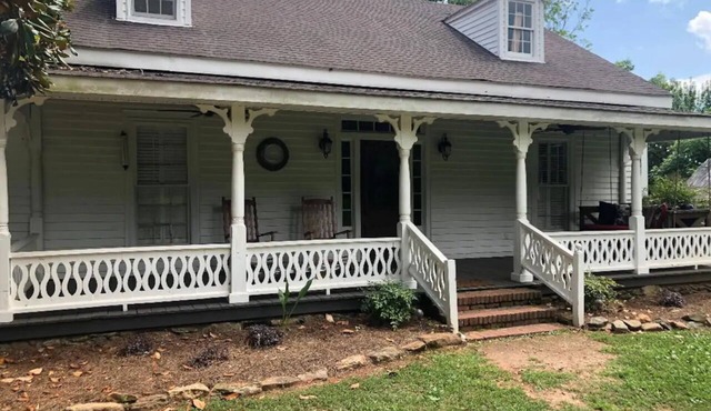 The Georgia Farmhouse