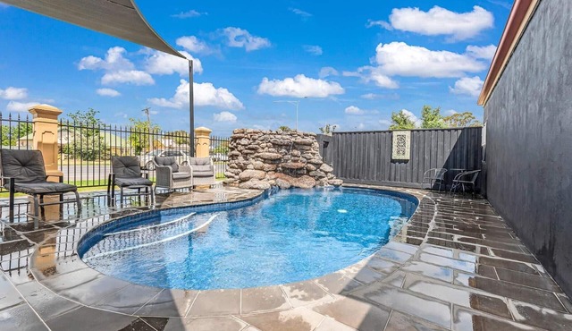 The Georgian Motor Lodge