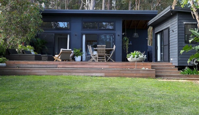 The Getaway allows a pet.