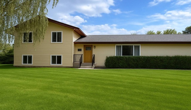 The Giants Reach - 4BR house - large fenced yard