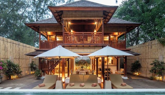 The Gili Beach Resort Villa.3, 4 BR Villa Gili Trawangan - 50m from The Beach