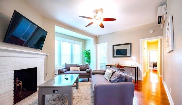 The Gilpin Getaway 2br Free Coffee 2 Bedroom Apts by RedAwning