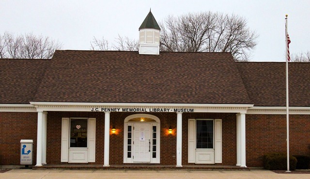 The Gingerbread House in Quilt Town, USA!