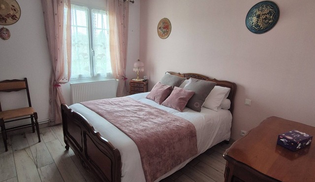The gîte de la muraille welcomes you in the heart of nature, pets not allowed.
