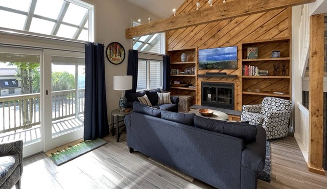 The Glades at Okemo | Completely Remodeled Ski-in/Ski-out Trailside Condo