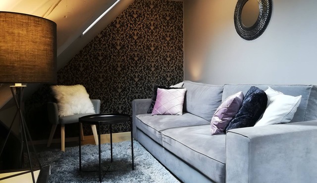 The Glamorous and Chic Getaway – Casino – Royal Palace 20 Minutes Away