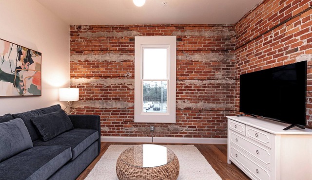 The Glick - Short Stays on Market