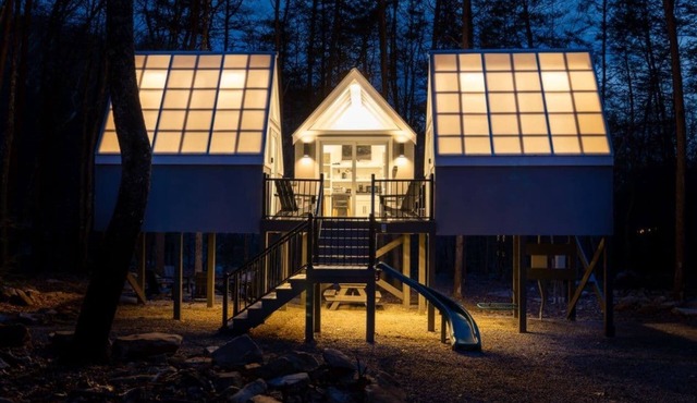 The Glo Haus @ Four Fillies Lodge