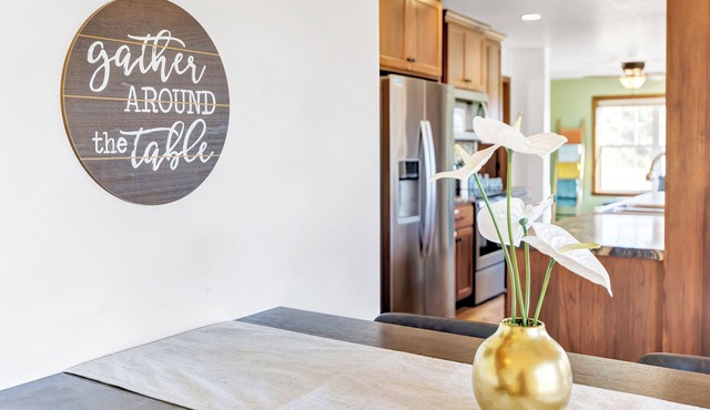 The Goat House | Waterfront | Hottub | 3 Acres | 5 Bedrooms