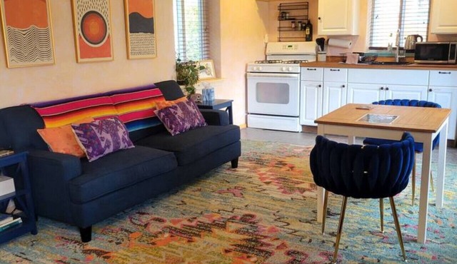 The Gold heart of Grass Valley w outdoor bathtub