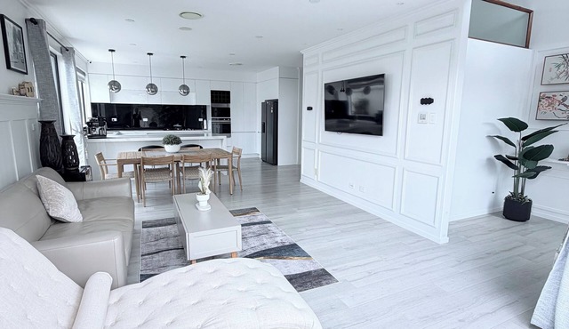 THE GOLDEN RETREAT !