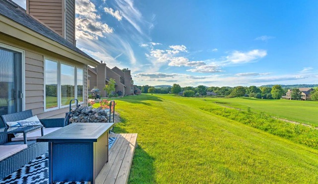 The Golf View, boutique Galena getaway!