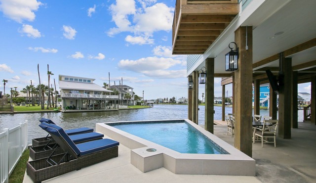 The Good Life | Luxury Canal Home, Private Pool