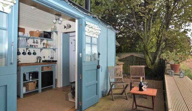 The Good Shepherd's Hut; Comfort and peace with panoramic views of the coast.