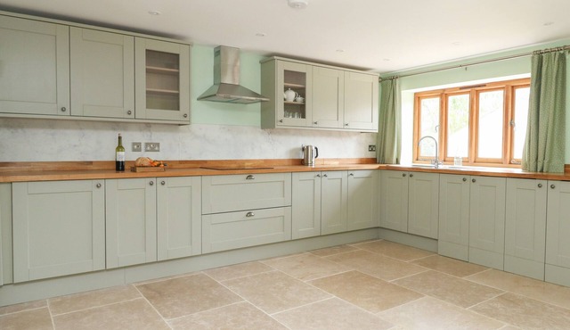 The Granary, Burton Bradstock